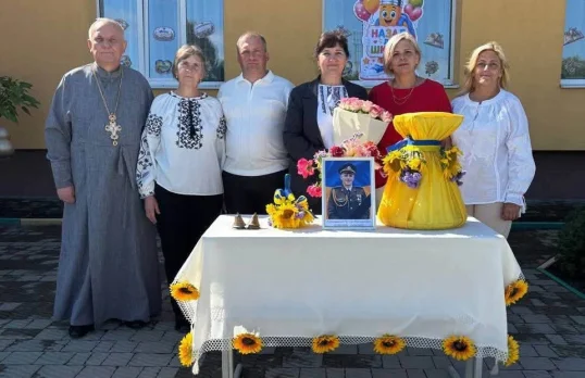 Першовересневе свято в Середкевицькій гімназії 01